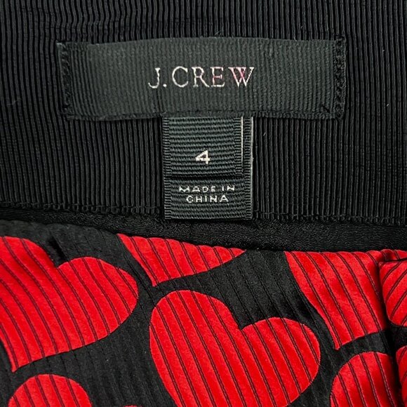 J. Crew Wrap Skirt in Jacquard Hearts Red Black Bow Size 4 - NWOT - Picture 7 of 9